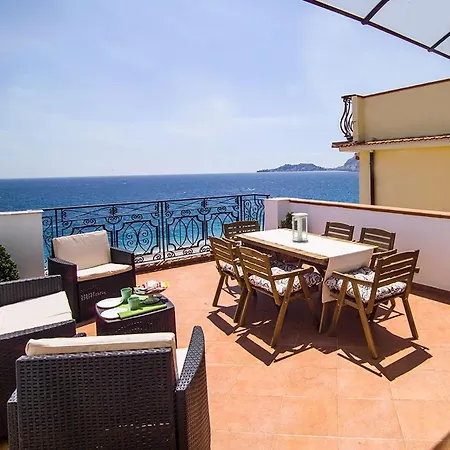 Loft Vista Sul Mare Letojanni